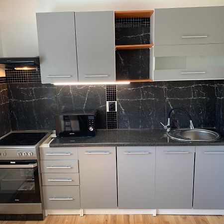 Apartmany City 2 オストラヴァ エクステリア 写真