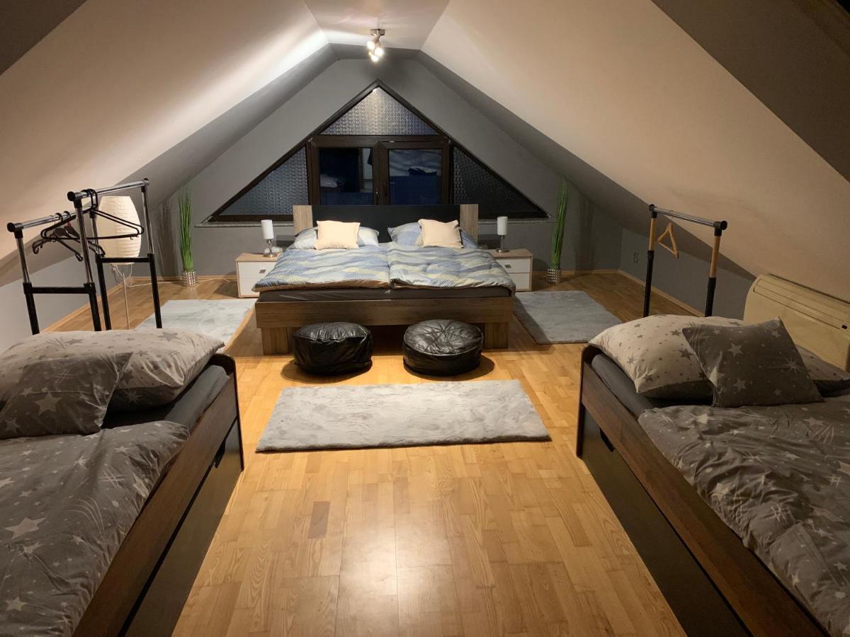 Apartmany City 2 オストラヴァ エクステリア 写真