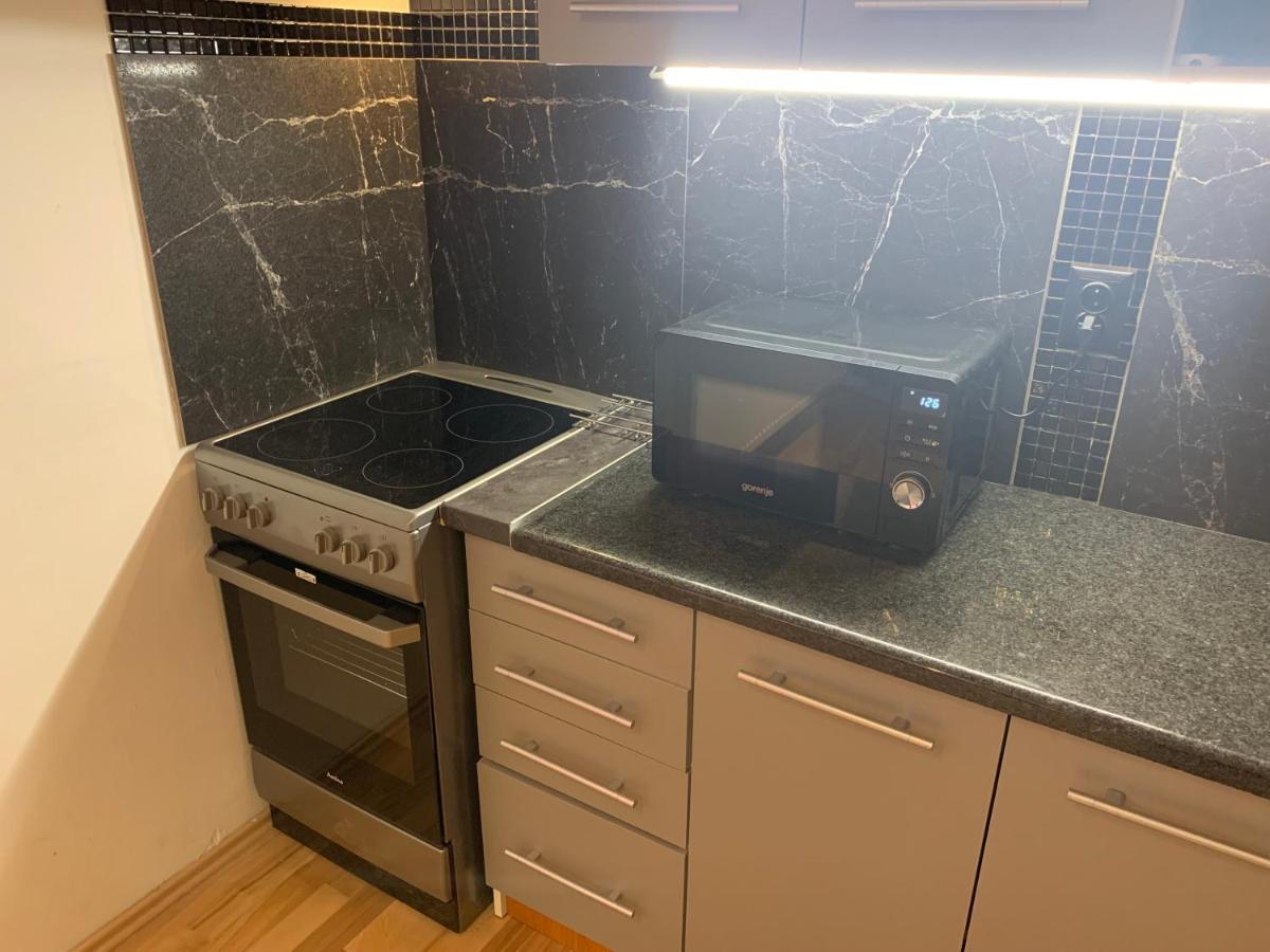 Apartmany City 2 オストラヴァ エクステリア 写真