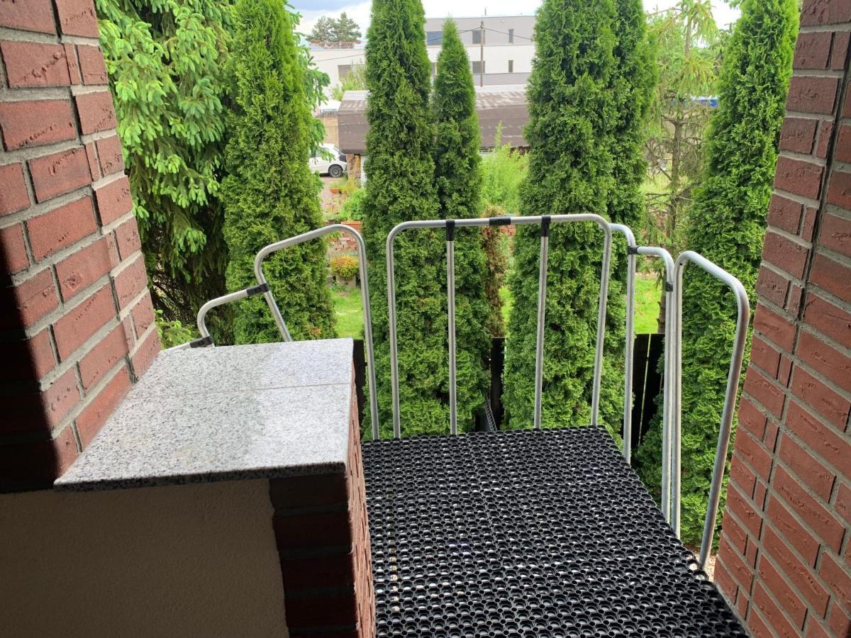 Apartmany City 2 オストラヴァ エクステリア 写真