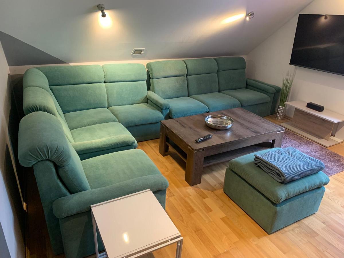 Apartmany City 2 オストラヴァ エクステリア 写真