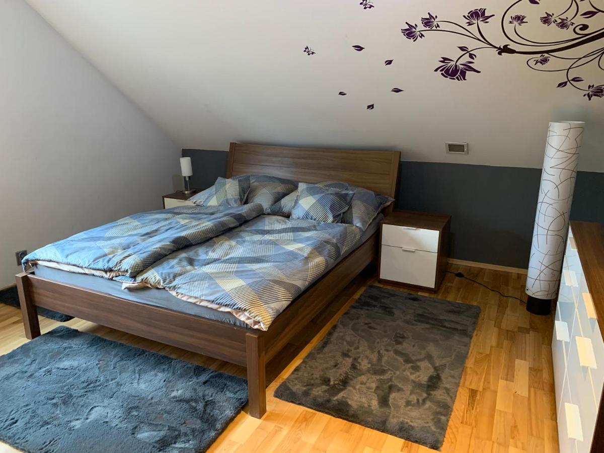 Apartmany City 2 オストラヴァ エクステリア 写真